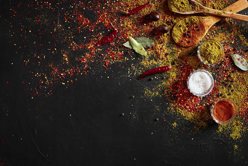Lose Weight Naturally with 7 Fat-Burning Spices