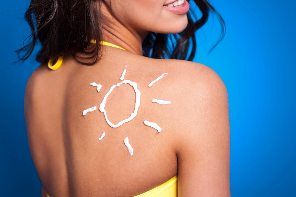 10 Sunscreen Mistakes That Age Your Skin Faster - Wiser Health Sunscreen Mistakes wiserhealth.ca
