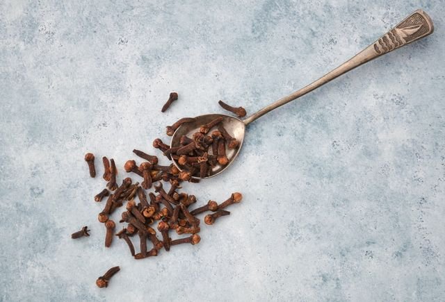 Clove for Anti-Aging, Eugenol, Benefits, and Evidence - Wiser Health Clove for anti-aging wiserhealth.ca