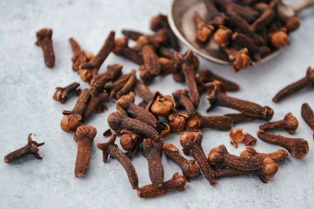 Clove for Anti-Aging, Eugenol, Benefits, and Evidence - Wiser Health Clove for anti-aging wiserhealth.ca